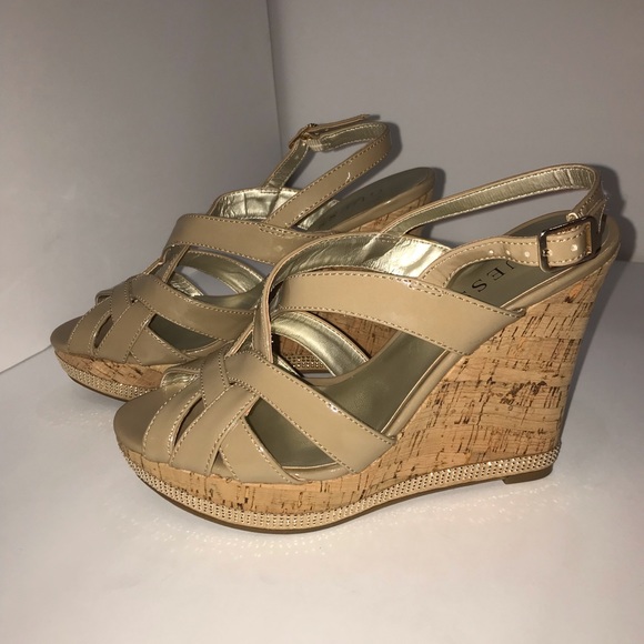 Guess nude patent wedges - Picture 2 of 5